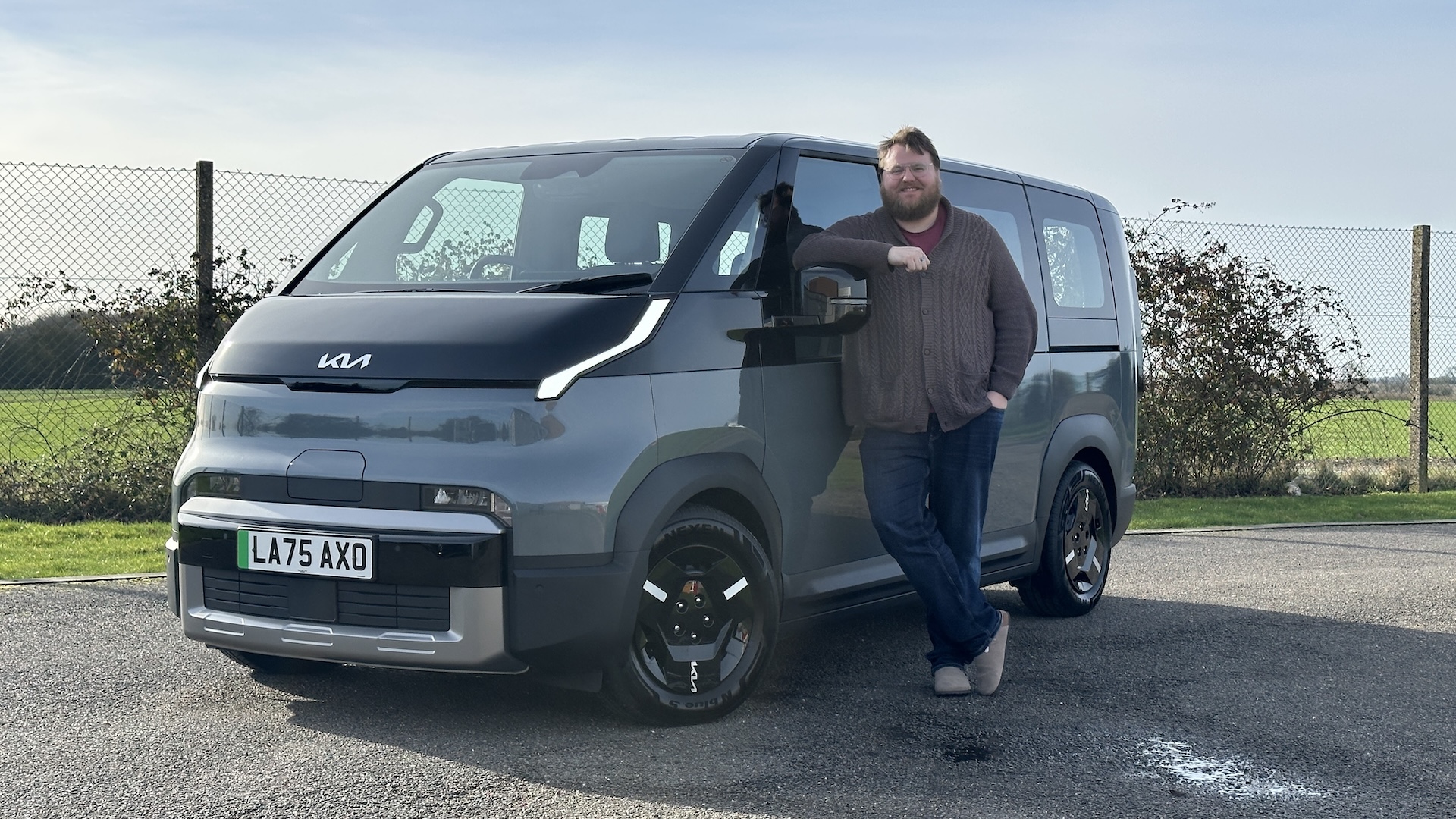 Kia PV5 Passenger 2026 RHD - header with Tom Wiltshire
