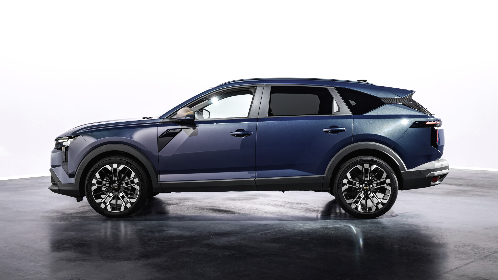 Dacia Striker statisch Seite