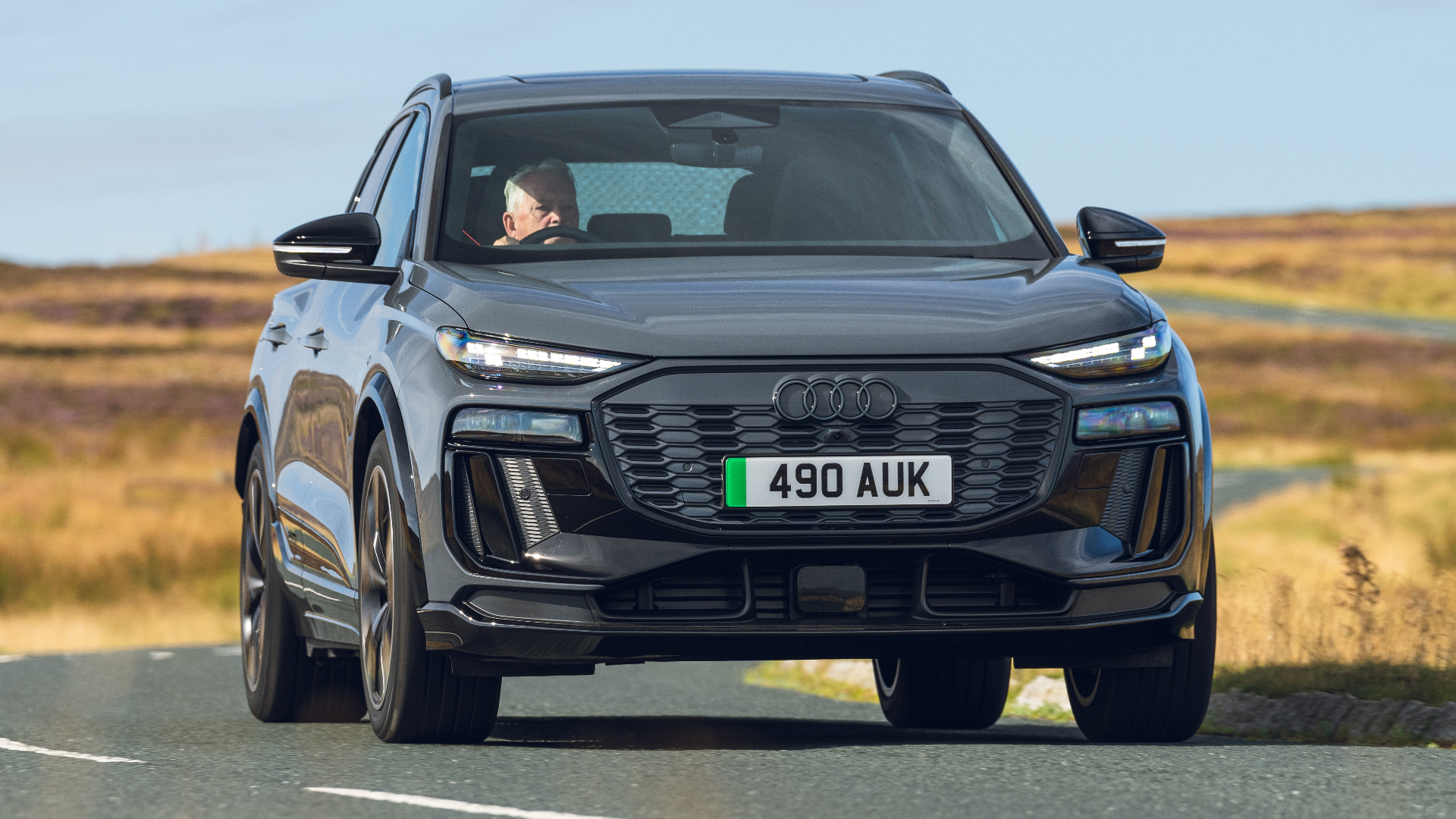 2026 Audi SQ6, RHD, front moving