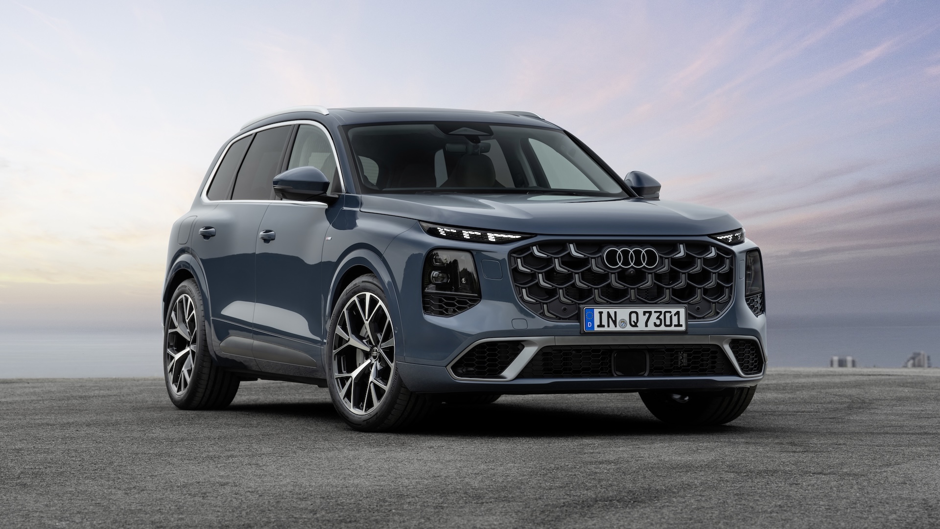 Audi Q7 2026 LHD front three quarter static