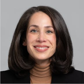 Sara Mari, Associate, Cassini Consulting AG