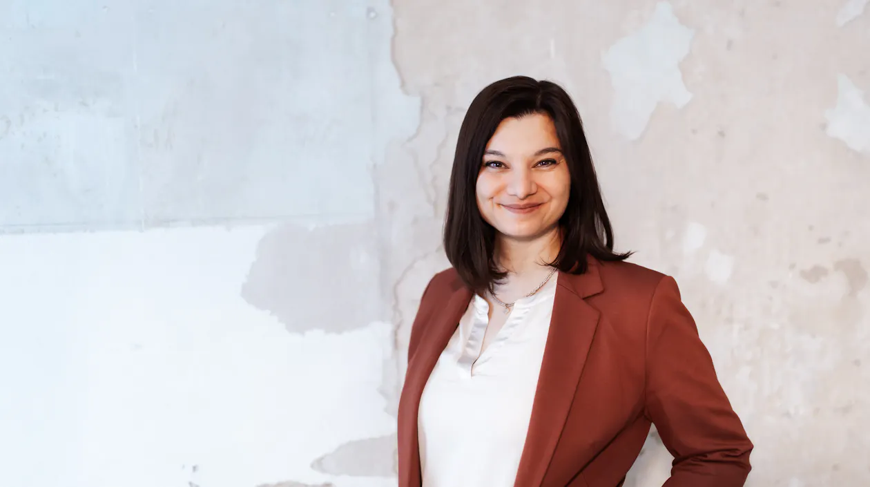 Prof. Dr. Yasmin Olteanu