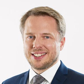 Finn-Ole Klug, Senior Management Consultant, Cassini Consulting AG