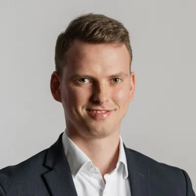 Kevin Breidenbach, Senior Management Consultant, Cassini Consulting AG