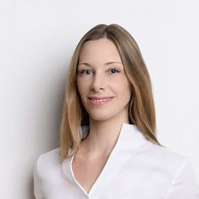 Julia Borchert, Cassini Consulting