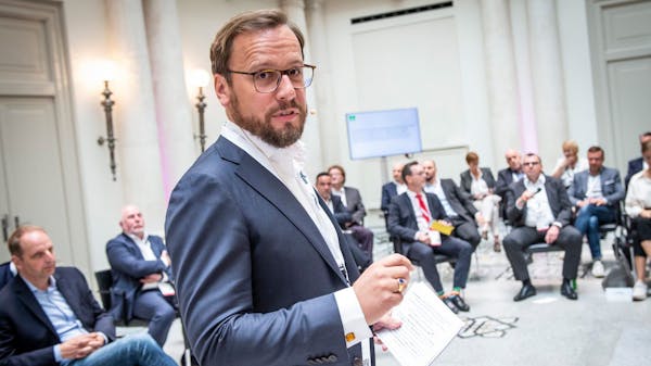 Jan Lars Bey, Cassini Consulting