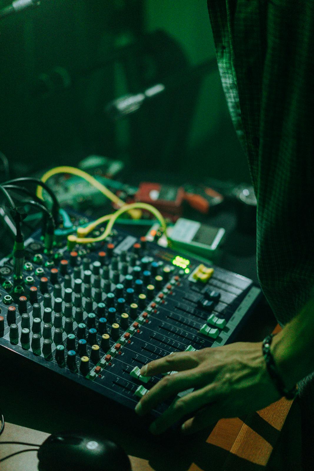 Henri Falk Installation | Signals Festival 2020 at Catalyst Berlin | Photo by Dico Baskoro