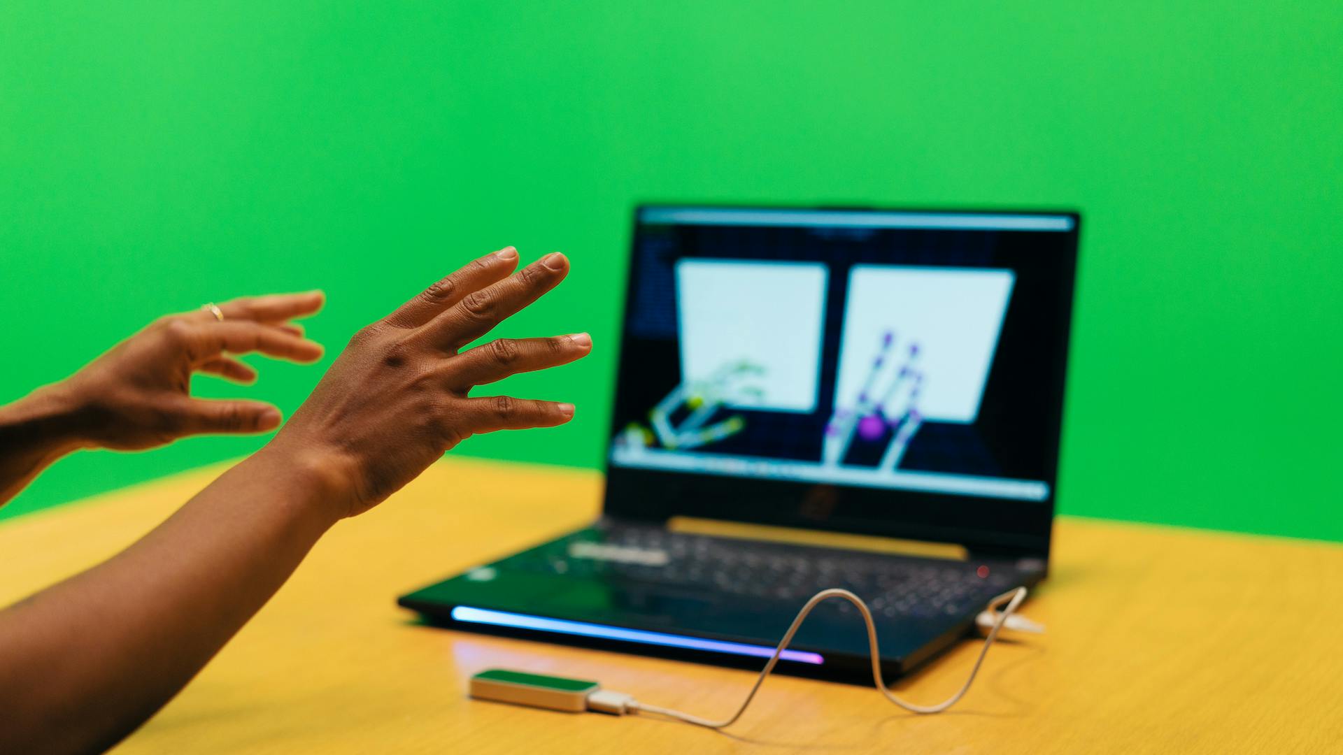 Interactive Gear - motion sensor - Practical VFX at Catalyst