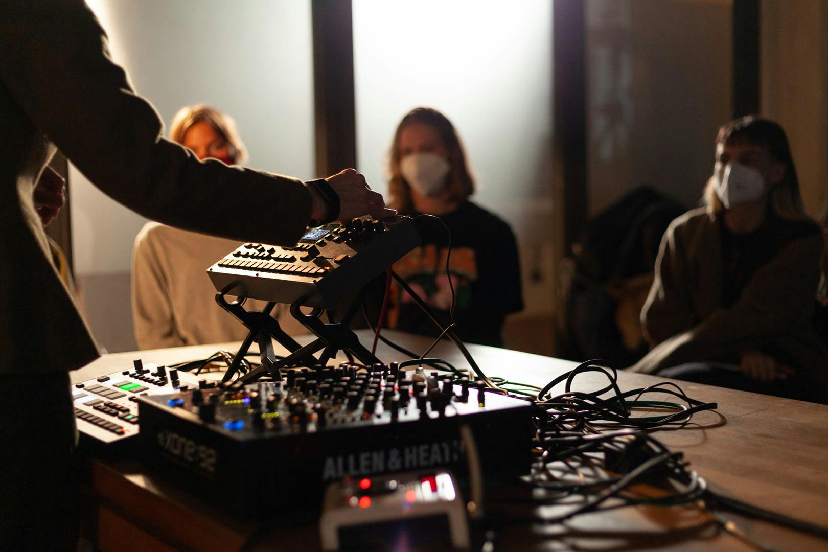 elektron-analog-rytm-live-set-up
