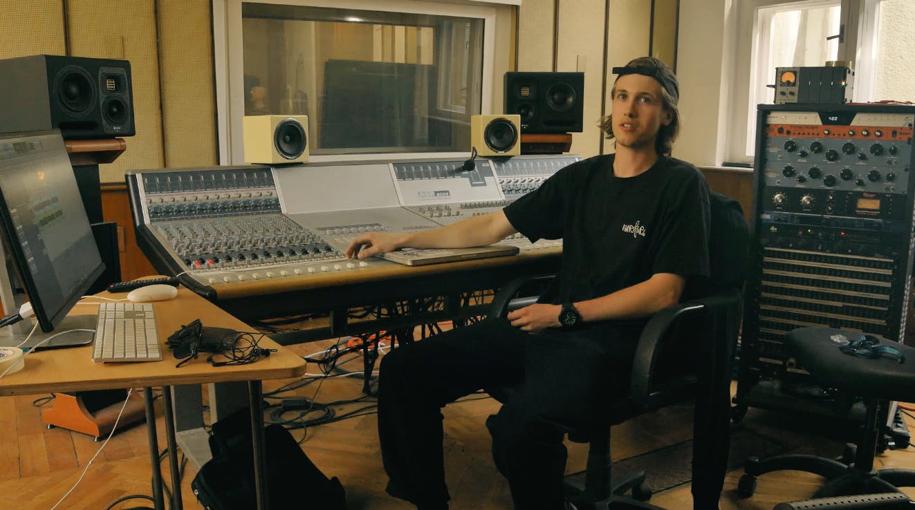 Catalyst Berlin Creative Audio Production & Sound Engineering student George Baird recording a live Studio Session by Charlton and Kamikaze Space Programme
