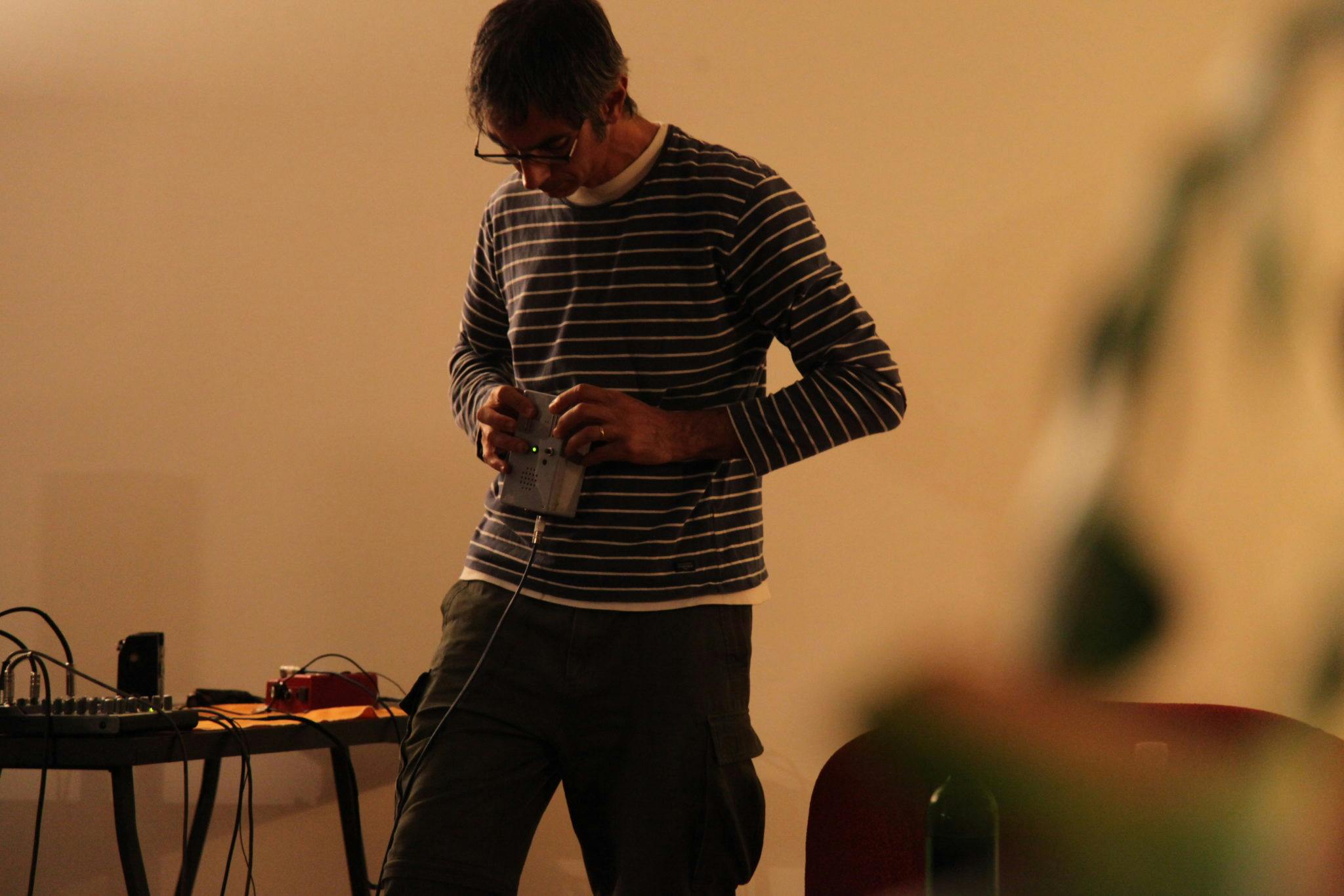 Producer, composer and performer Rafael Toral, Guest Session at Catalyst Berlin