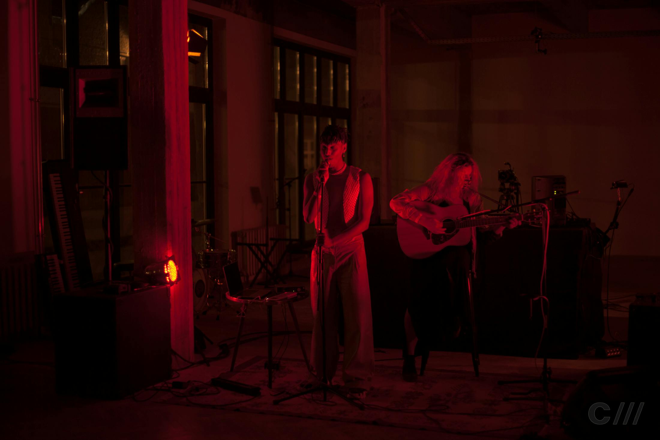 GOZI and Tight Flowr performance at Signals Festival 2020 at Catalyst Berlin | Photo by Ian Dunham