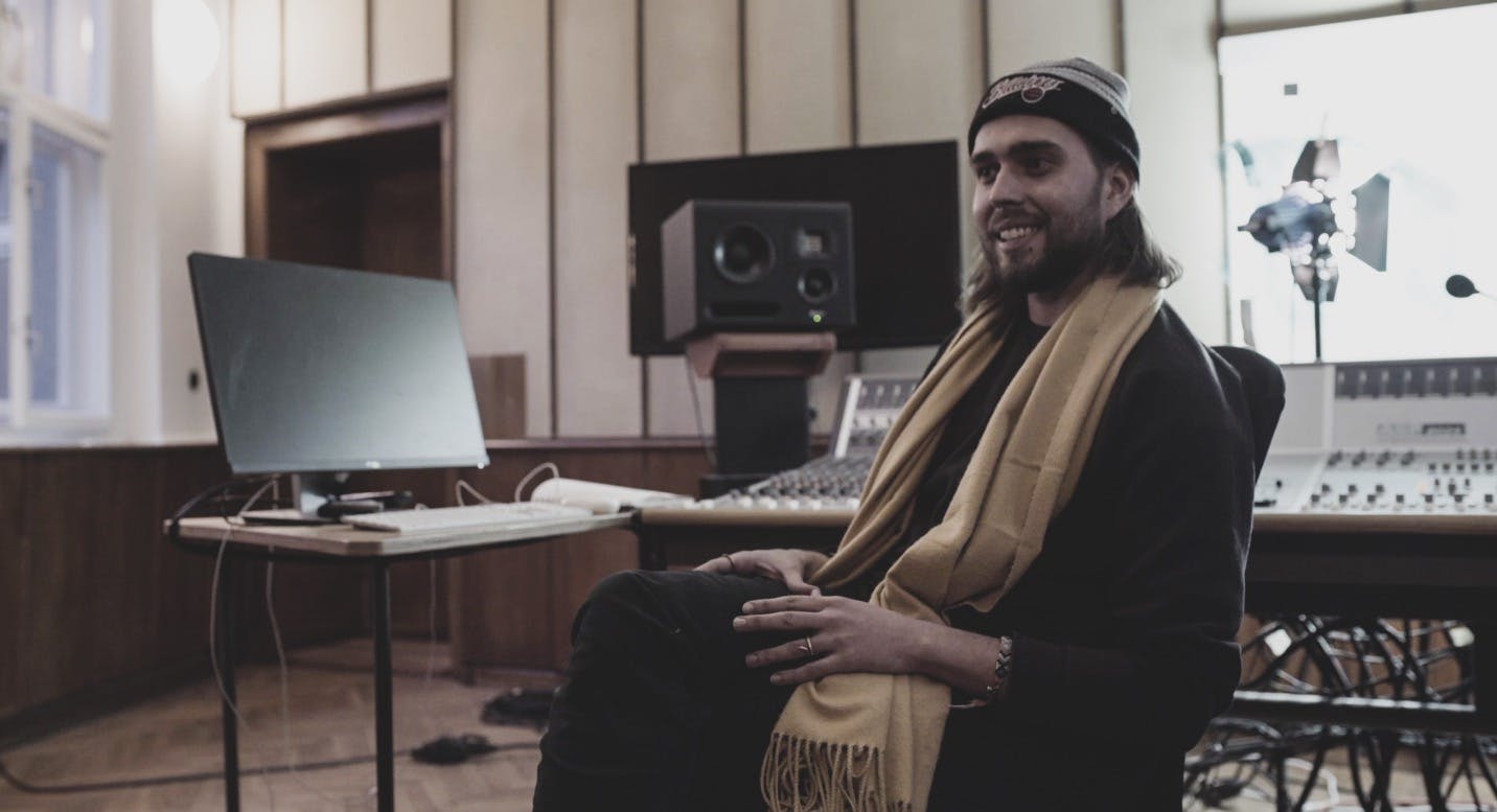 Catalyst Berlin Creative Audio Production & Sound Engineering student Marco Dray recording a live Studio Session by Augustyn