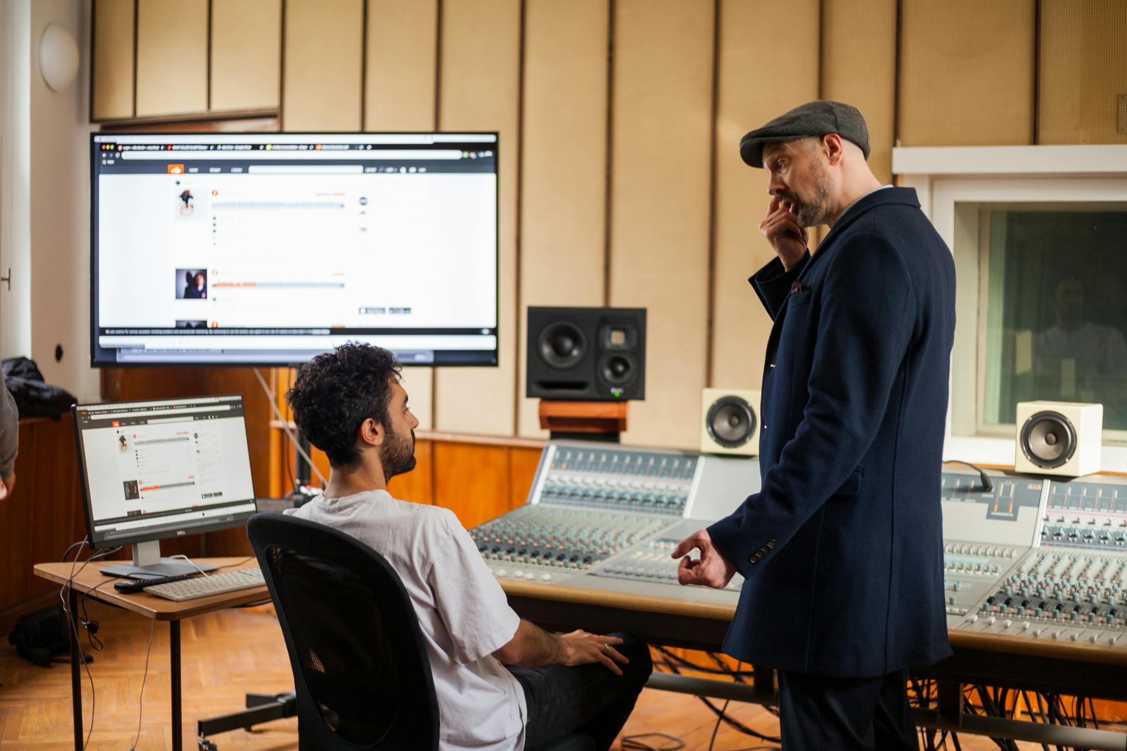 Learn About Our Beginner & Advanced Music Production Summer Courses | Catalyst Berlin