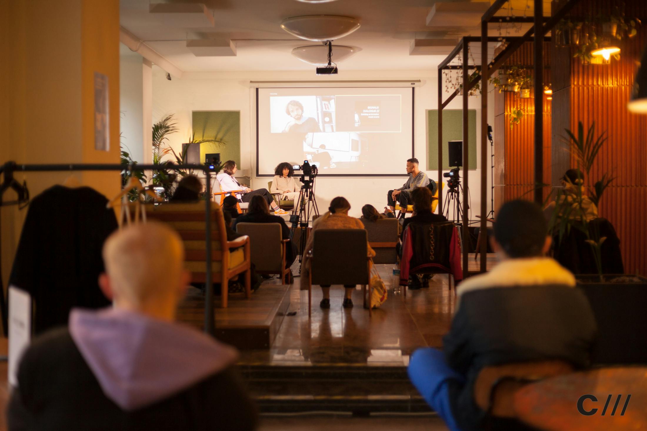 Panel discussion with Sarah Farina, Bloomfeld, Vio PRG and the GSBTB Open Music Lab | Signals Festival 2020 at Catalyst Berlin | Photo by Ian Dunham