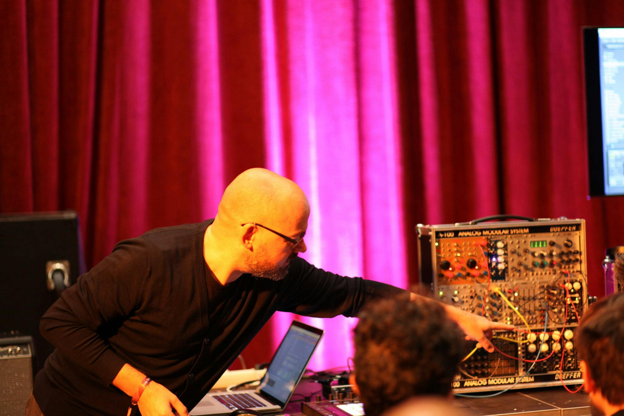 Stefan Knauthe, producer, composer and synthesist / Electronic Music Production & Performance tutor