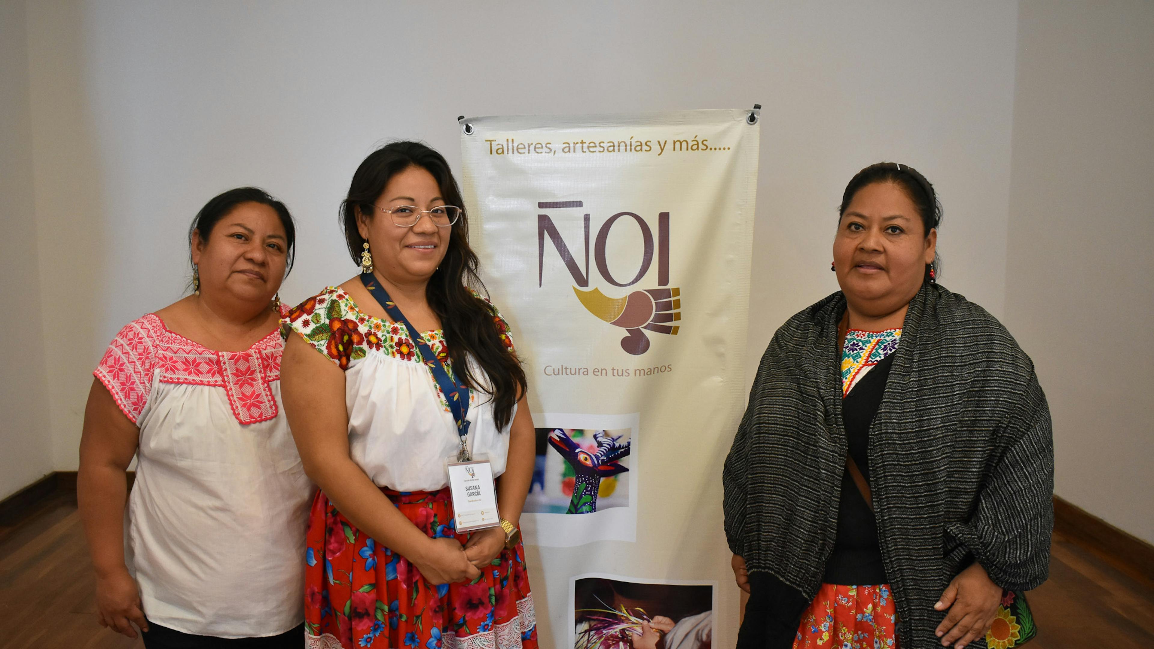 Beatriz García, Susana García y su hermana Angélica García 