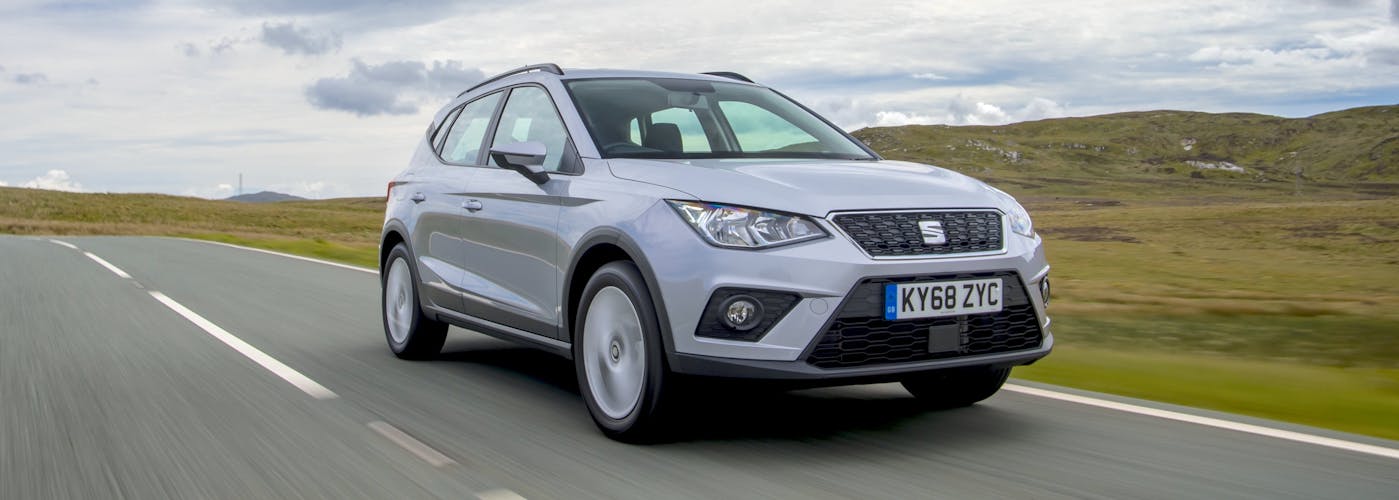 Seat Arona driving