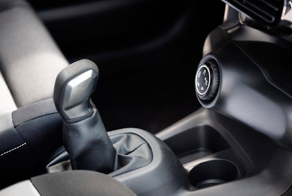 Gear stick shot of the Citroen C4 Cactus