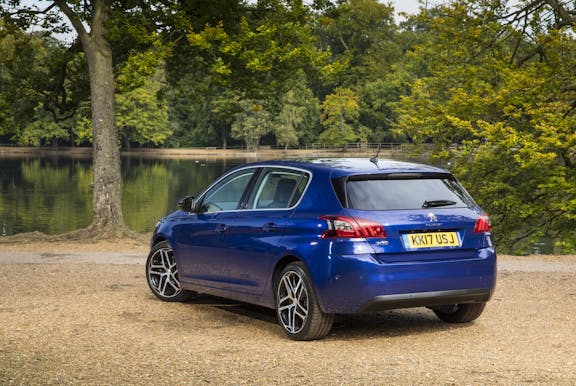 Peugeot 308 rear exterior