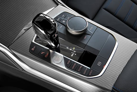 Gear stick shot of the BMW 3 Series