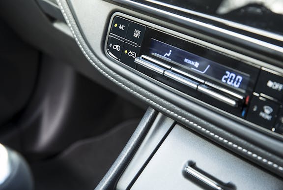 Toyota Auris fascia