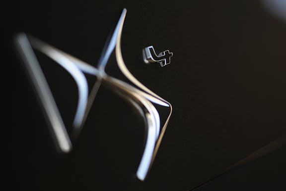 Badge shot of the Citroen DS4