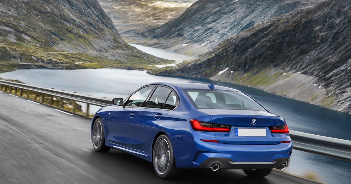 Used BMW estate cars for sale in the UK | Cazoo