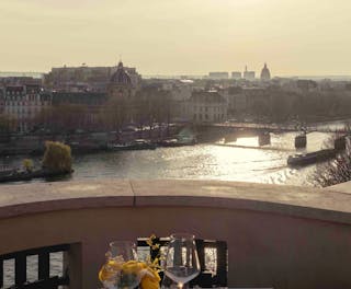 Le Tout-Paris, la néobrasserie avec vue du Cheval-Blanc qui va déplacer les  foules - Elle à Table