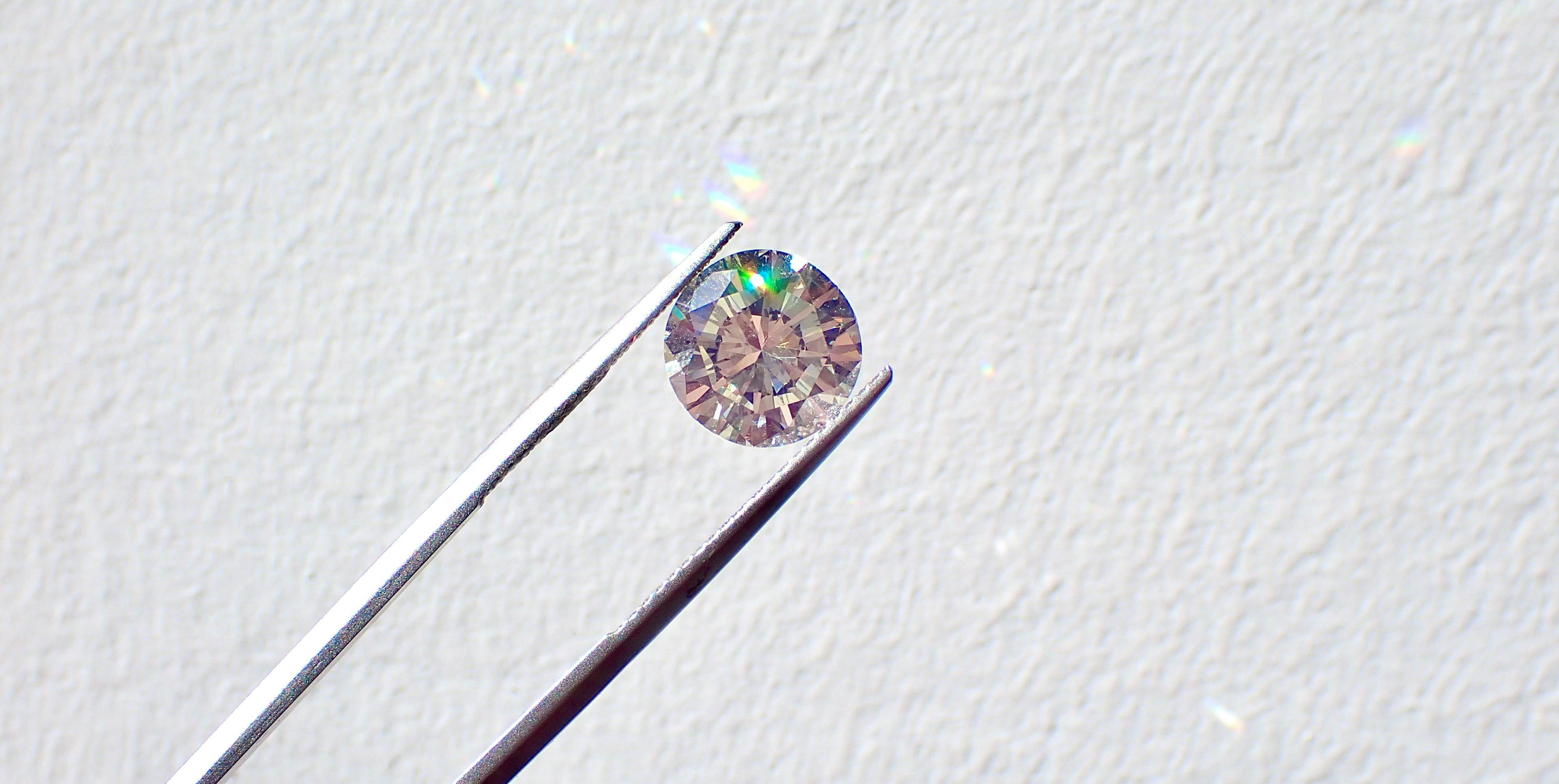 Sparkle and shine: The trendy world of tooth gems