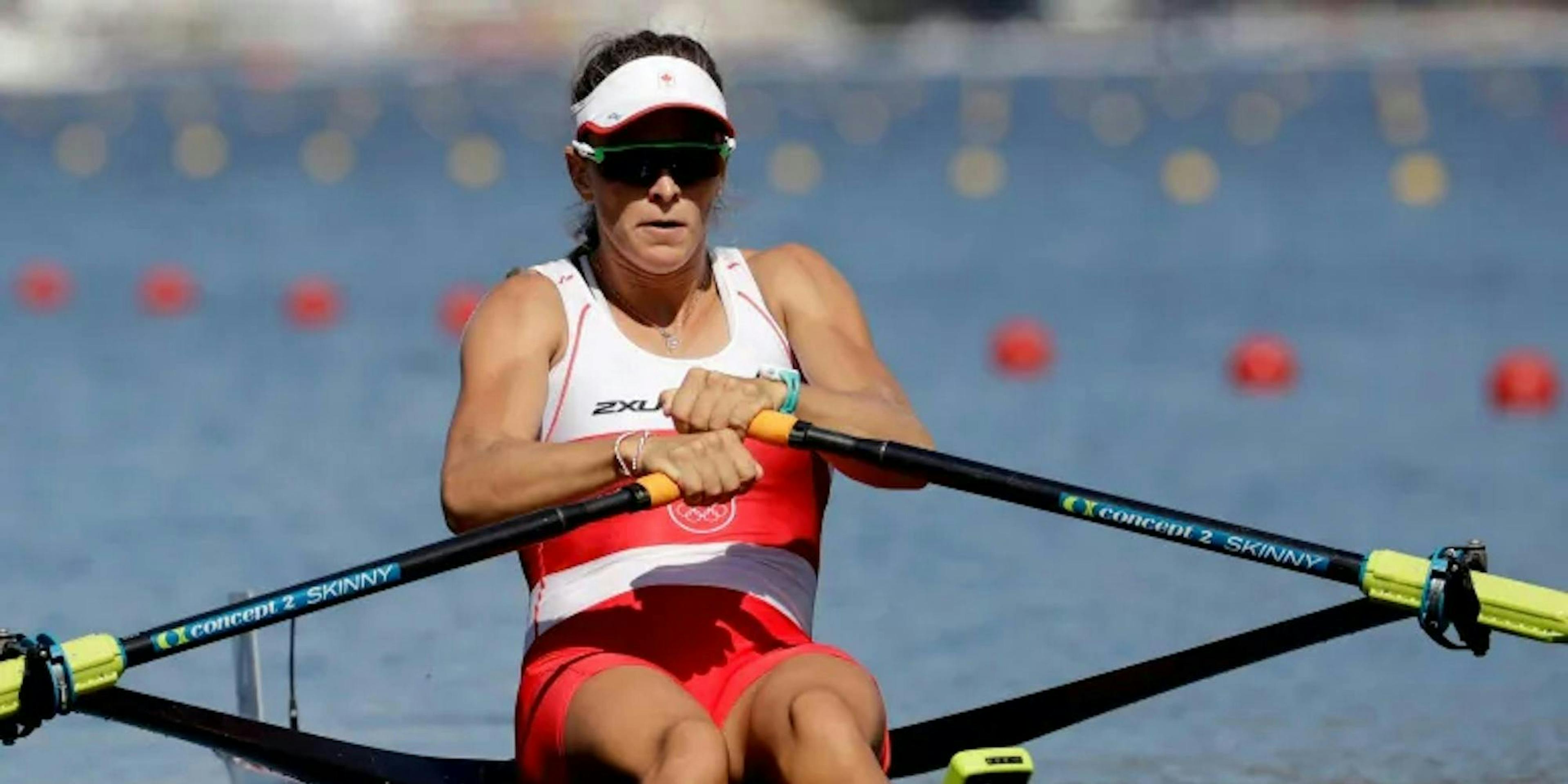 Andrea Proske rowing her boat in a competition