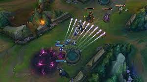 League of Legends Gameplay - shooting