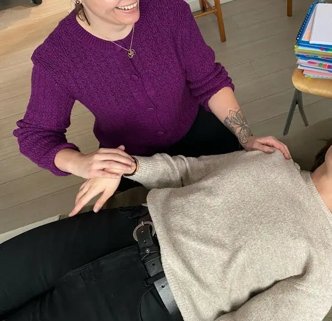 Manipulation kinésiologie | CéciliaLescault