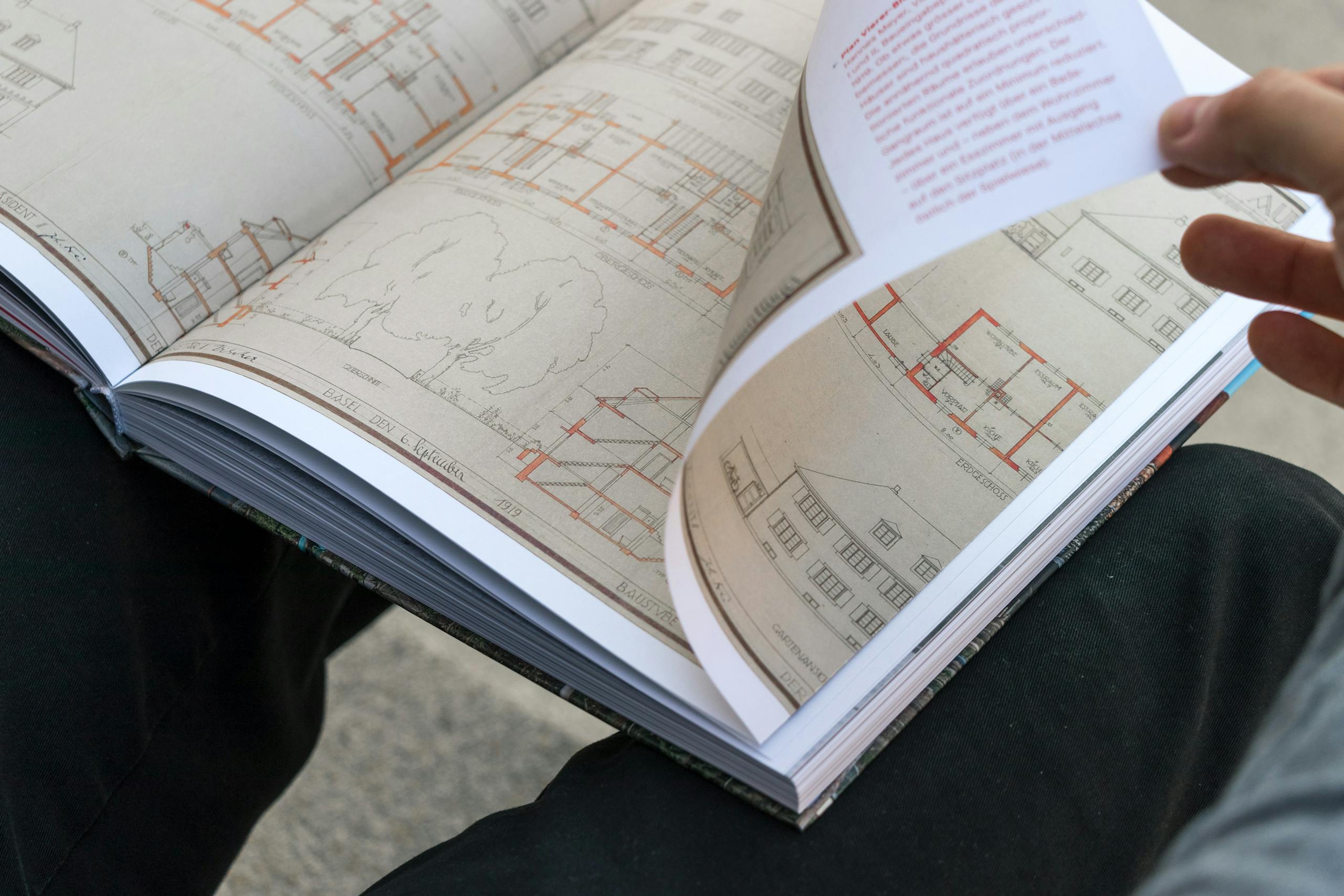 Freidorf Muttenz, Cedric Kegreiss, Grafik, Visuelle Gestaltung, Design, Book, Buch, Publikation, CMS, Basel