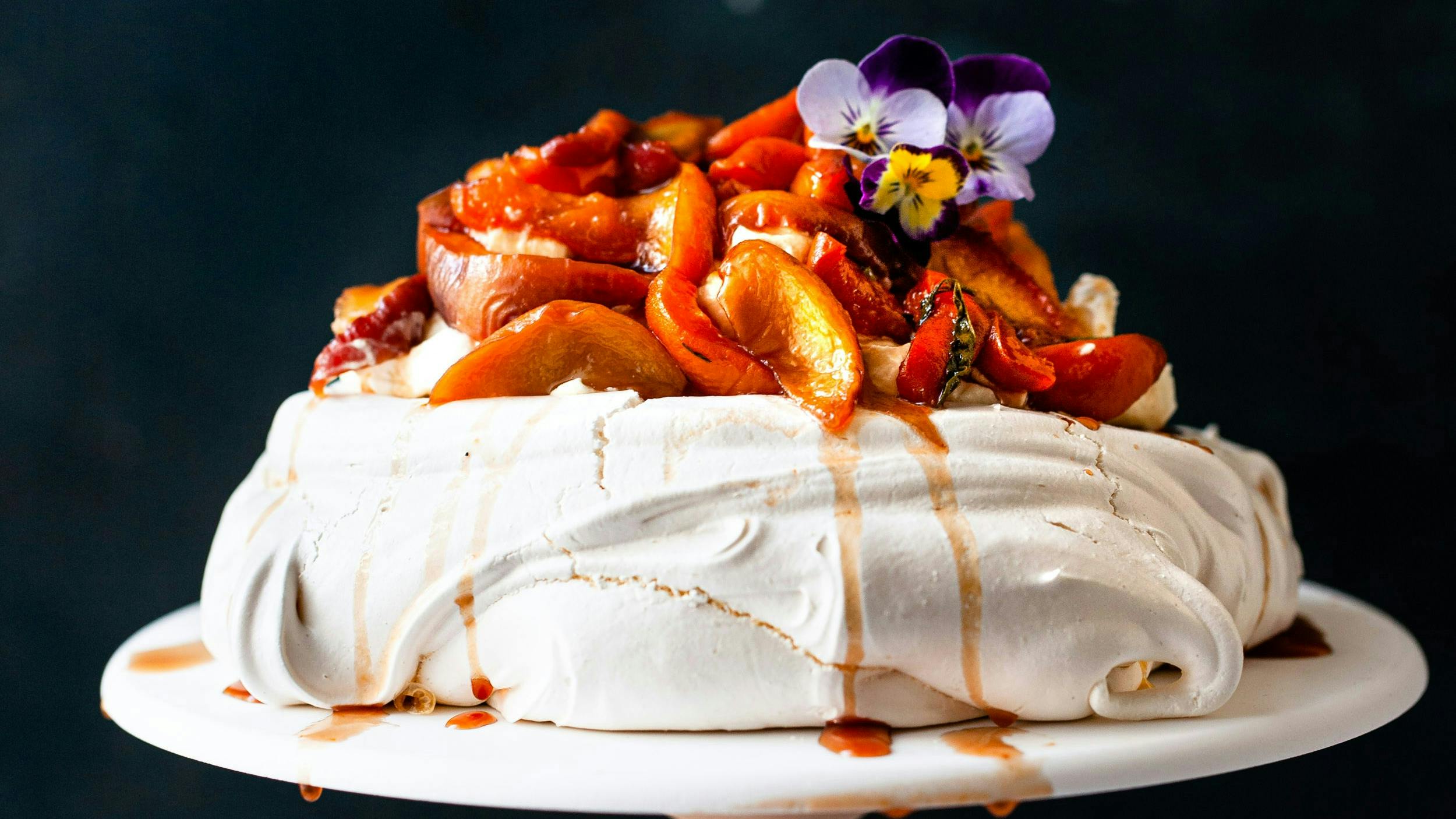 Pavlova su una alzatina