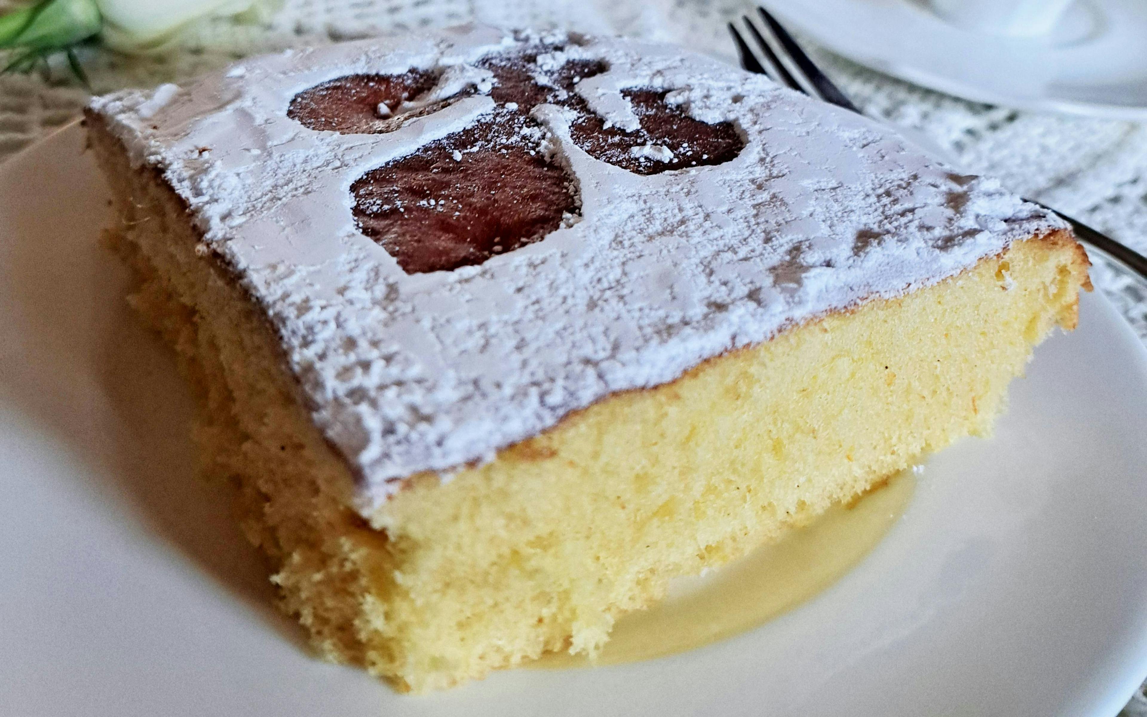 Schiacciata fiorentina (florentine sweet cake) by Cesarina Barbara