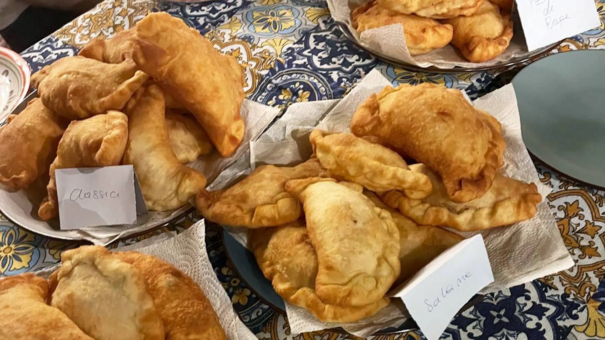 Panzerotti pugliesi fritti di Cesarina Domenica