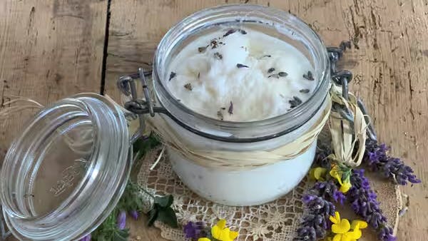 gelato alla lavanda