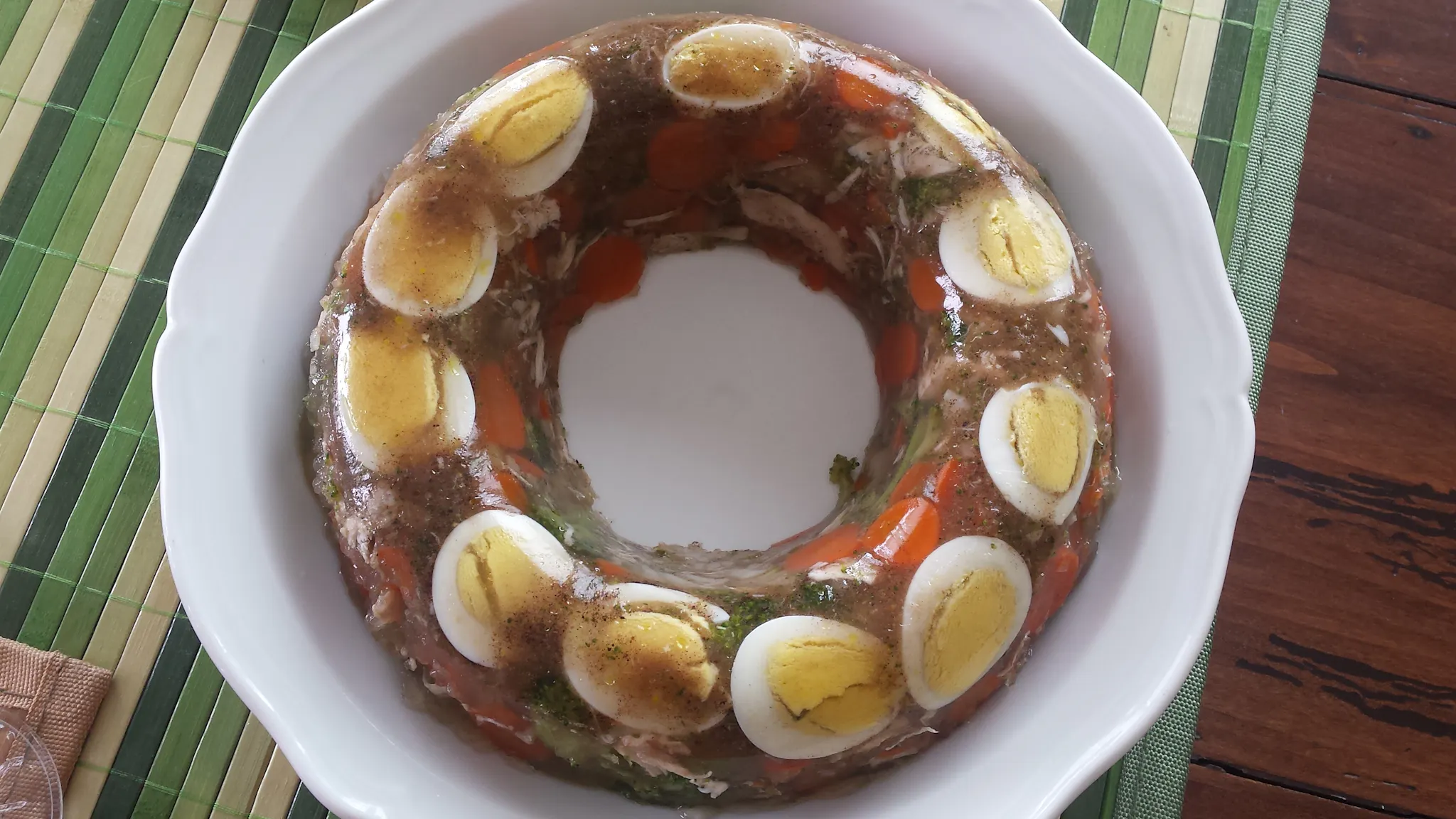 Aspic de poulet et légumes