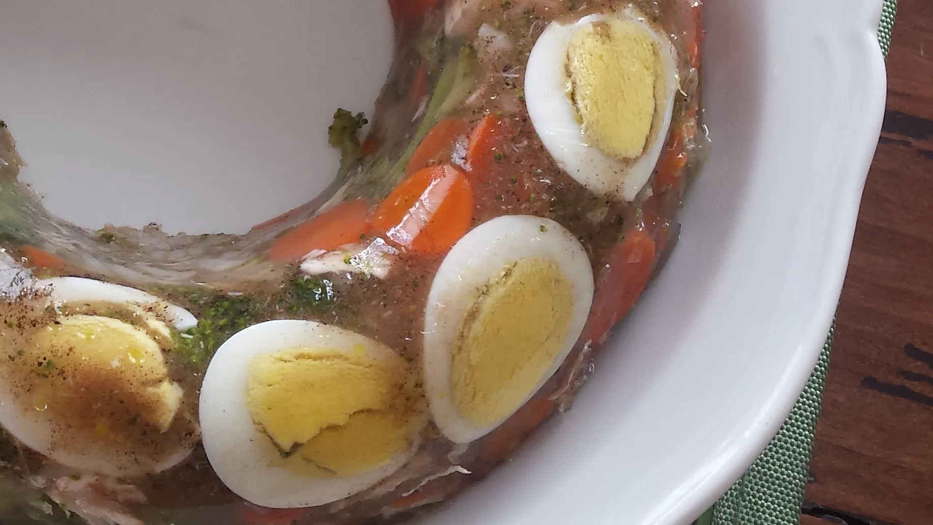 Aspic de poulet et légumes