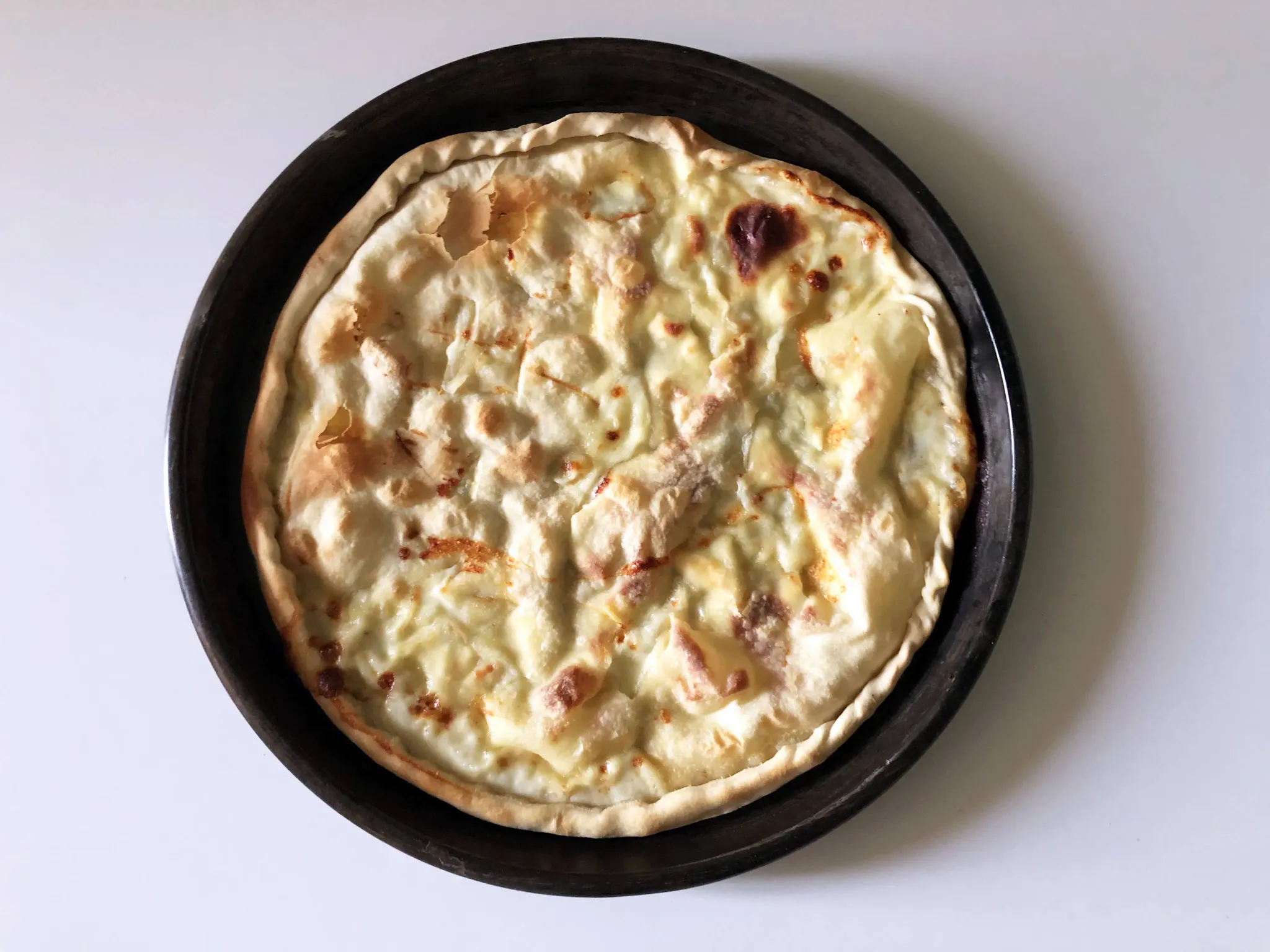 Plaque avec focaccia génoise