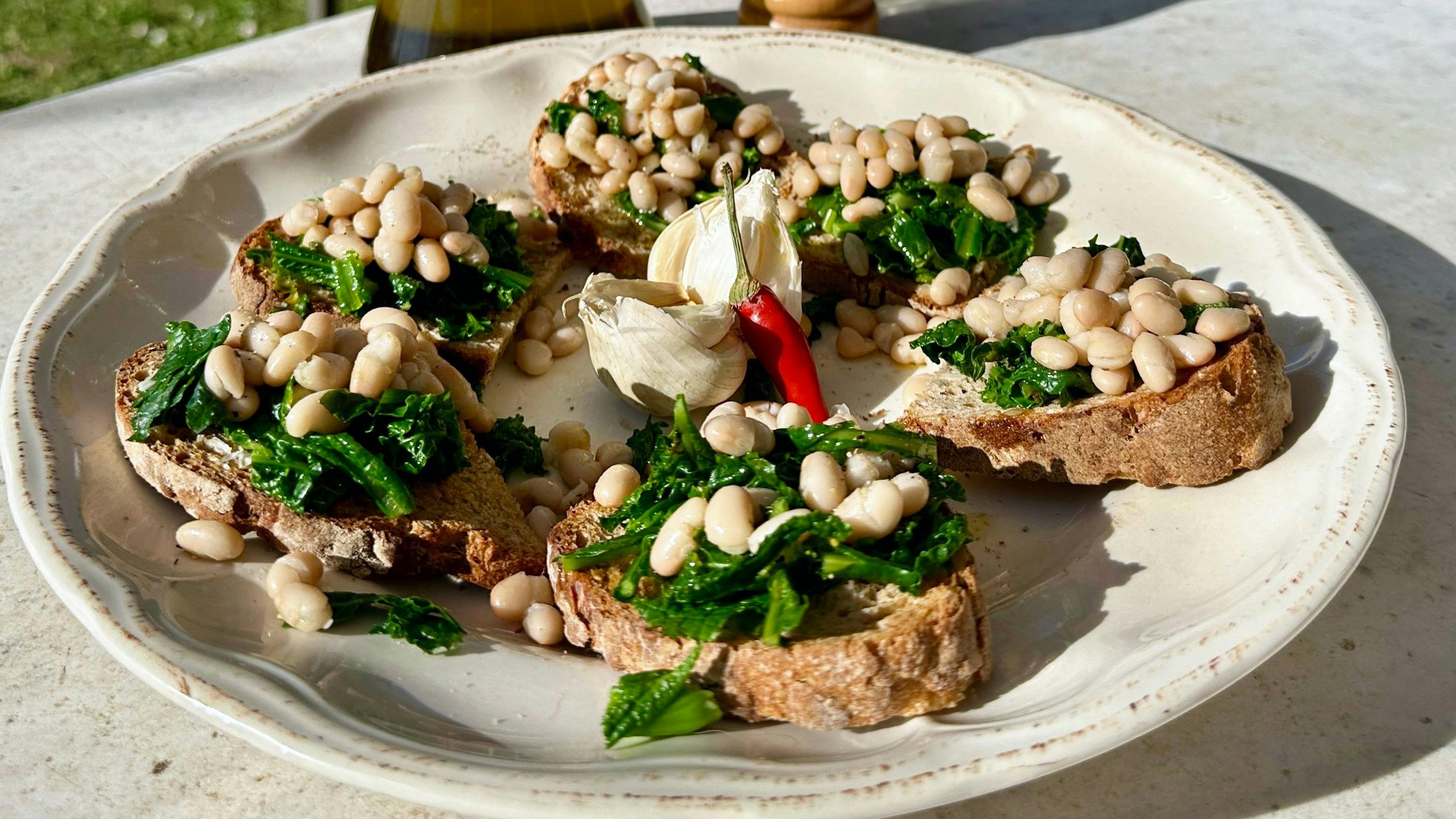 Bruschetta with black cabbage