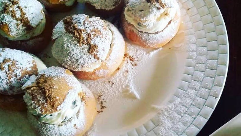 Piatto con biscotti di San Martino