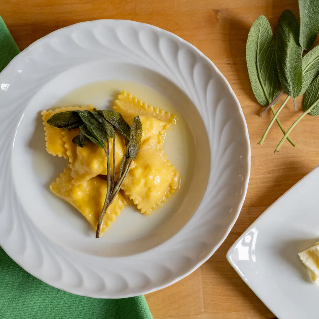 Ravioli all’ortica con burro e salvia di Cesarina Benedetta di Torino
