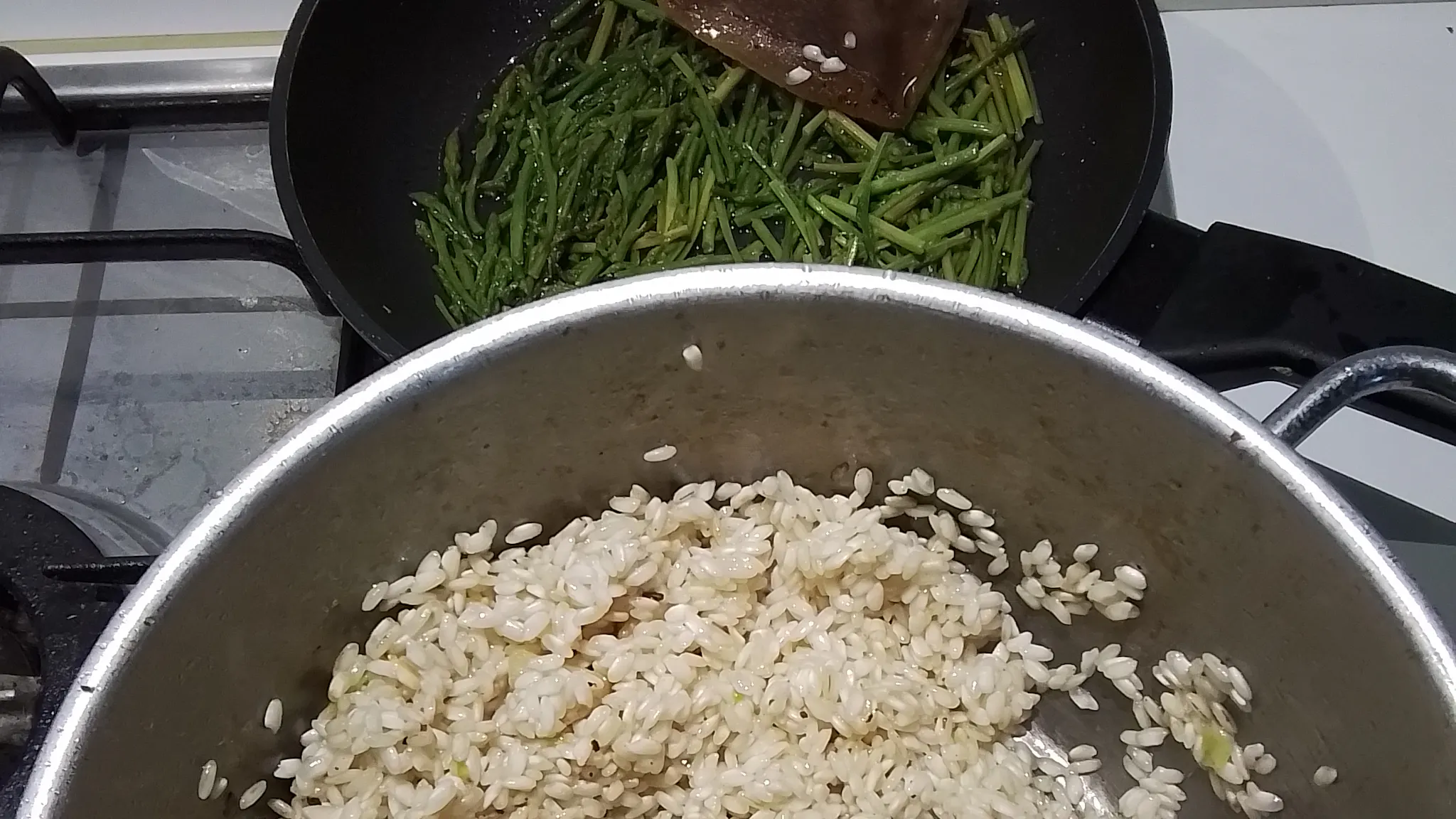 Wild asparagus risotto with spring herbs