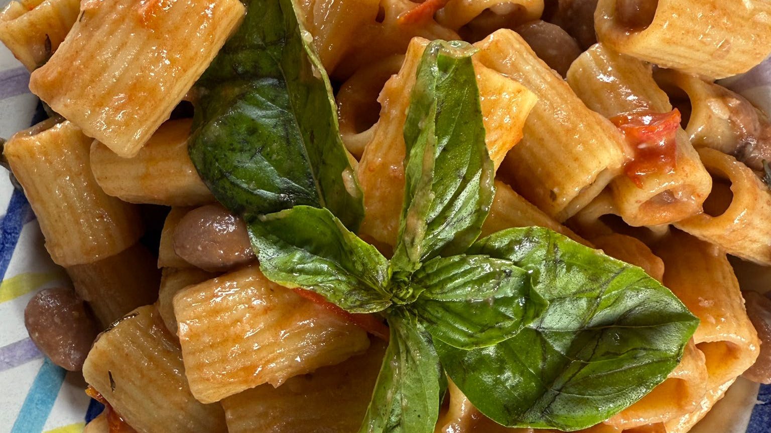Pasta e fagioli (Pasta with Borlotti Beans)