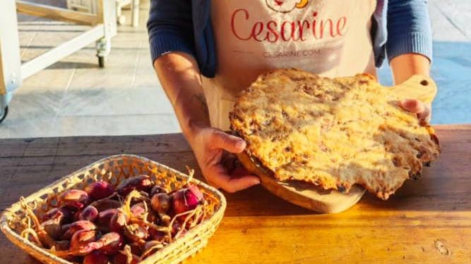 Cesarina Lara mostra la Scrocchiarella