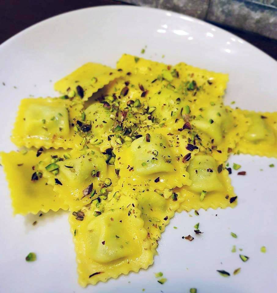 Pasta fresca fatta in casa: tortelli di zucca e pancetta