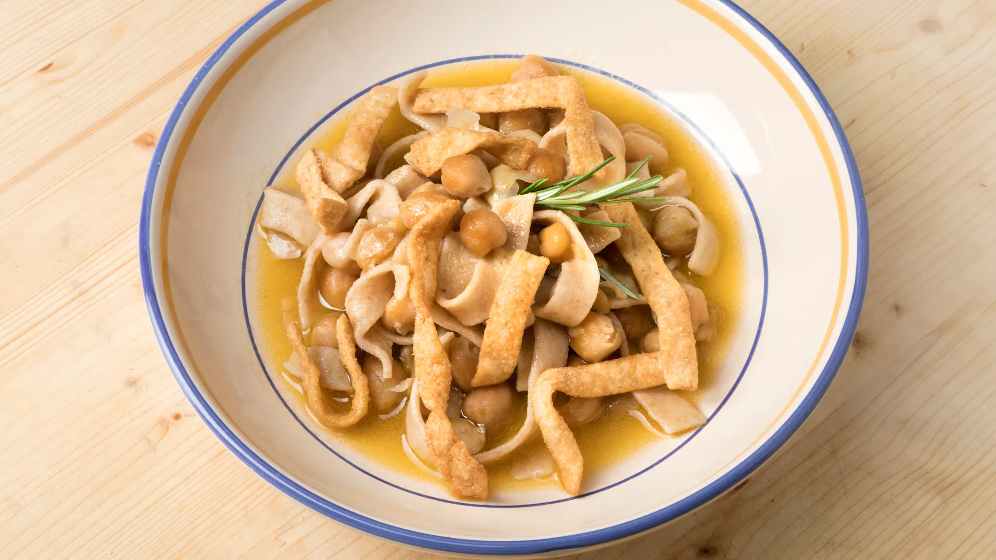 Ciciri e Tria (pasta dish with chickpeas)