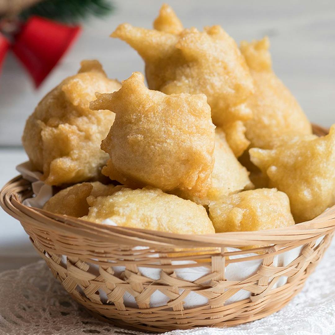 Pettole, pittule, piatto tipico pugliese per natale o san martino